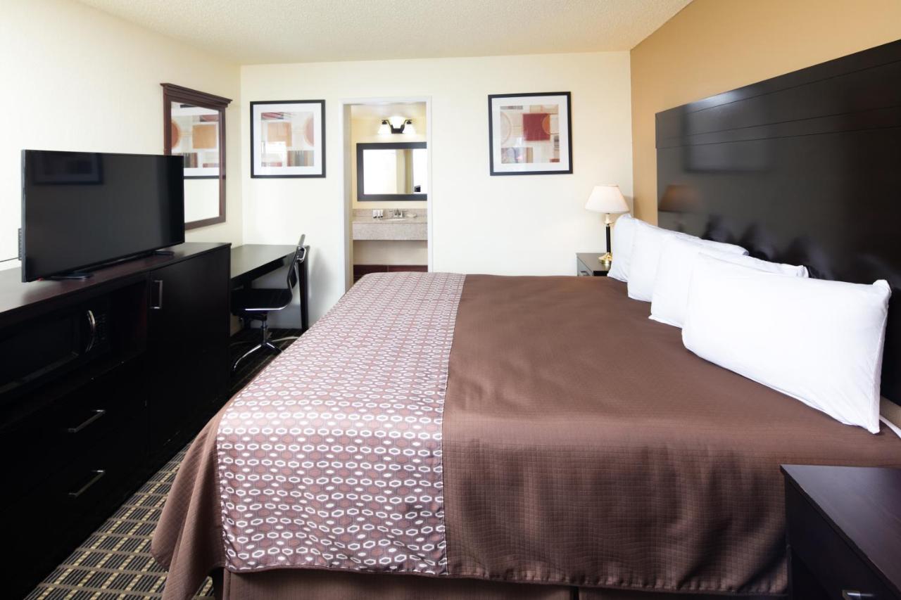 Red Lion Inn & Suites Redding Exterior foto